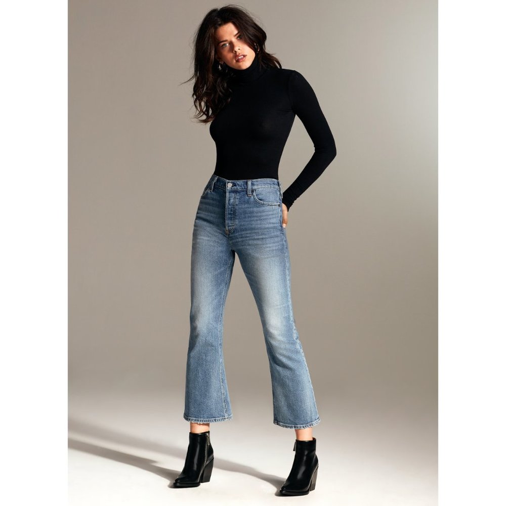 Denim Forum The Bailey High Rise Crop Flare Leg Mid Medium Wash Flared Jeans